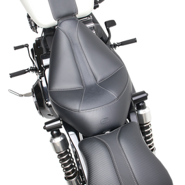 Dominator Solo Seat - Dyna