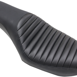 Profiler Tuck and Roll Seat- FXD '04-'05
